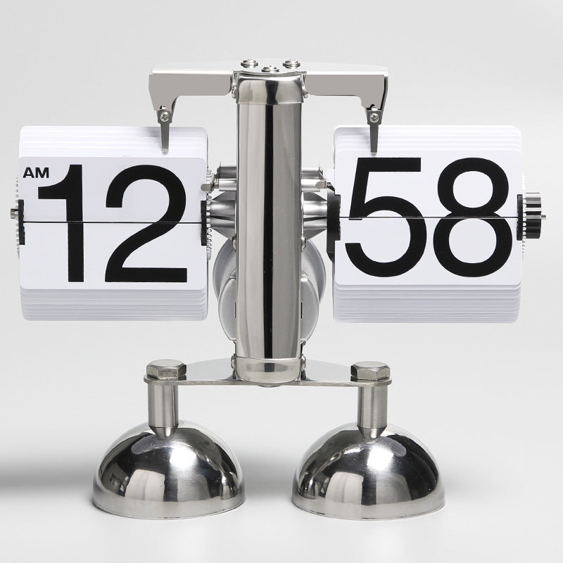 小型バランス自動シングルフットダブルフットページめくりテーブルクロックデスクベッドサイドテーブルクロッククラシッククリエイティブクロックメタル振り子時計