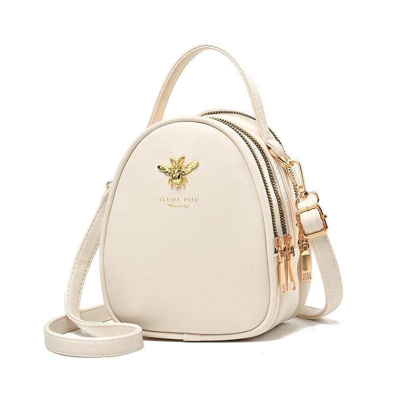 秋冬新作レディーススモールバッグ新作2020ネットレッドタイドファッションワンショルダーハンドバッグワイルドテクスチャメッセンジャーポータブル