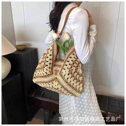 新しいスタイルの小さな新鮮な甘いスタイルの編み込みストローバッグファッショナブルなインスタイルトレンディなレディースバッグショルダーバッグペーパーロープバッグ