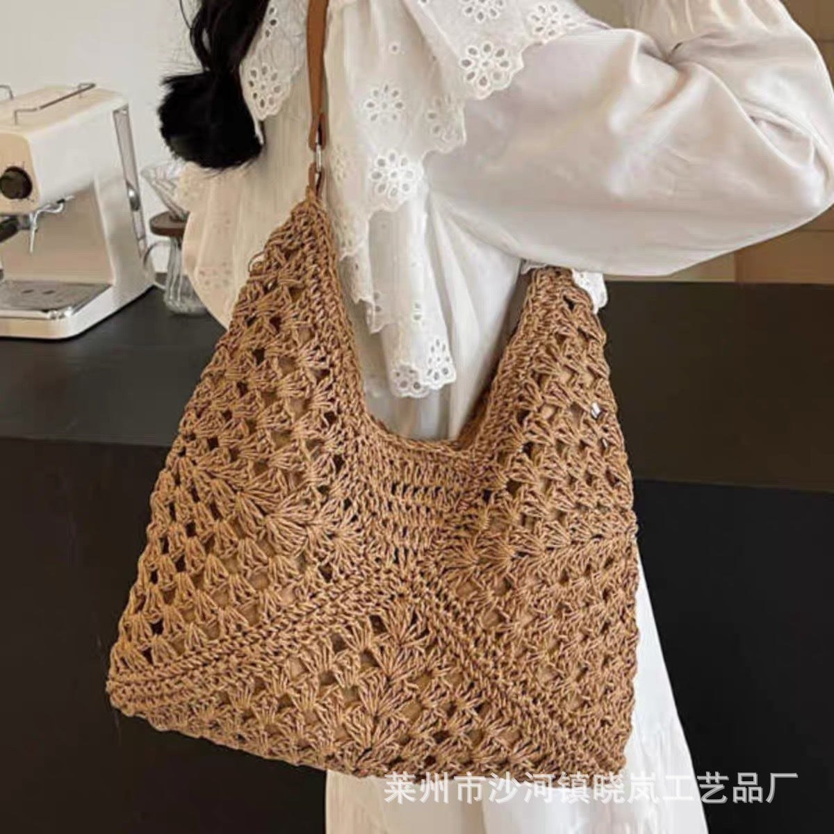 新しいスタイルの小さな新鮮な甘いスタイルの編み込みストローバッグファッショナブルなインスタイルトレンディなレディースバッグショルダーバッグペーパーロープバッグ