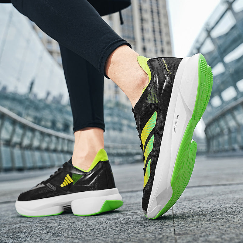 クロスボーダー新着の通気性メッシュカジュアルシューズ メンズファッション 軽量で快適なランニングスニーカー 学生向け