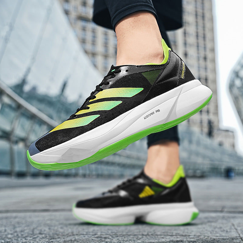 クロスボーダー新着の通気性メッシュカジュアルシューズ メンズファッション 軽量で快適なランニングスニーカー 学生向け