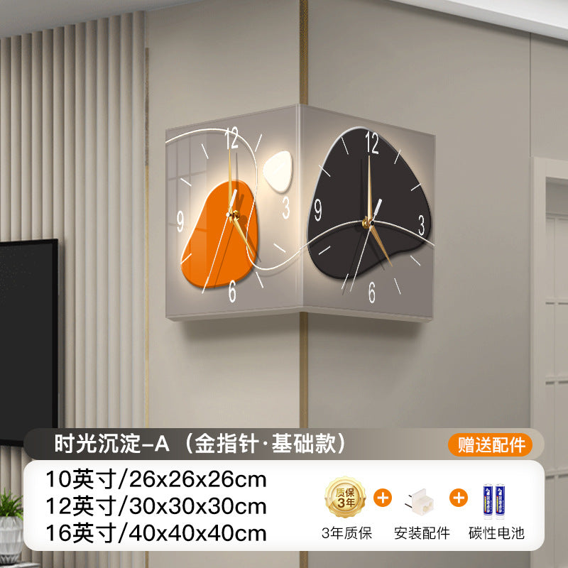 壁掛け時計リビングルーム2024新しいクリエイティブ時計壁ランプパンチフリーコーナークロックコーナークロックネットセレブ両面時計
