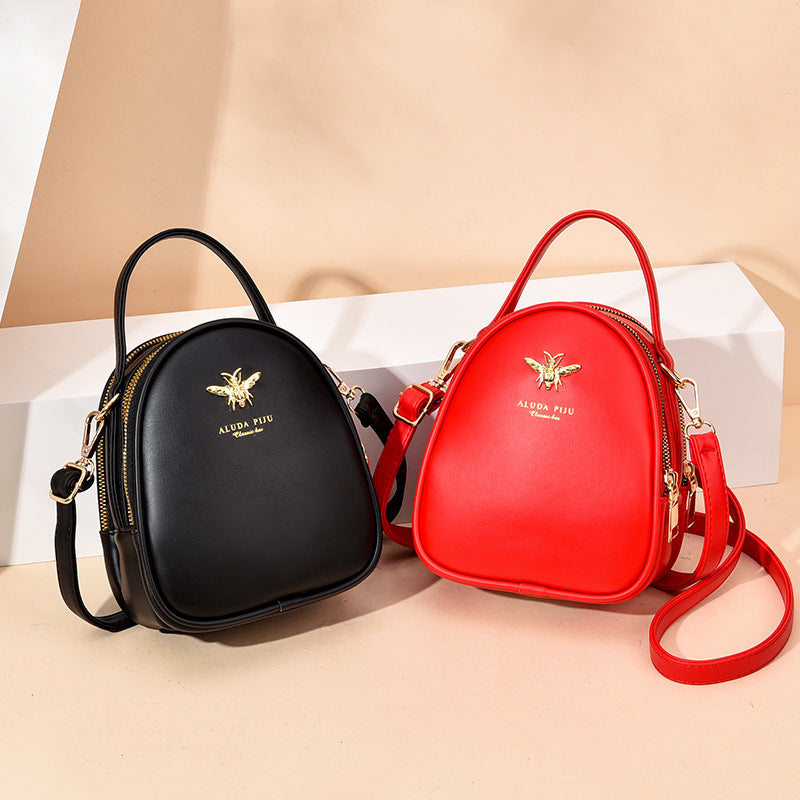 秋冬新作レディーススモールバッグ新作2020ネットレッドタイドファッションワンショルダーハンドバッグワイルドテクスチャメッセンジャーポータブル