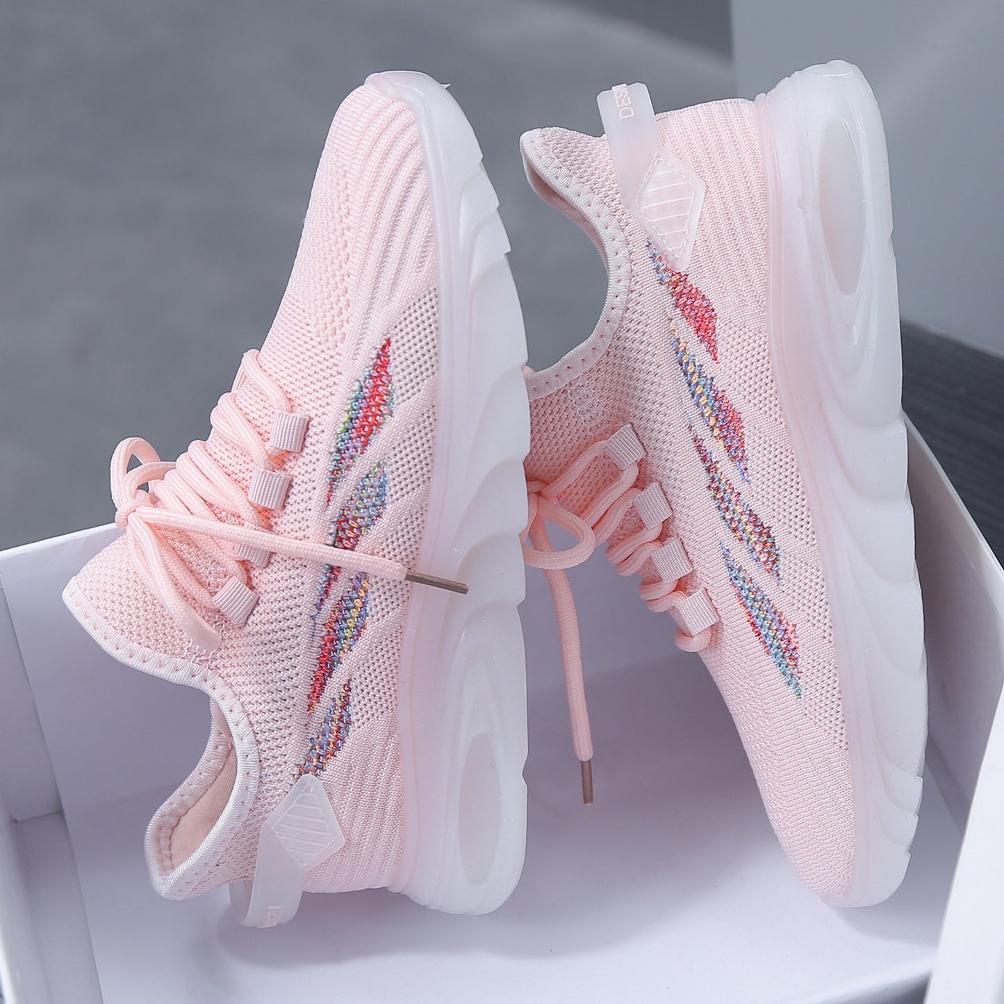 通気性メッシュスニーカー レディース 夏 新作 韓国風 カジュアルランニングシューズ 小さめホワイト 快適